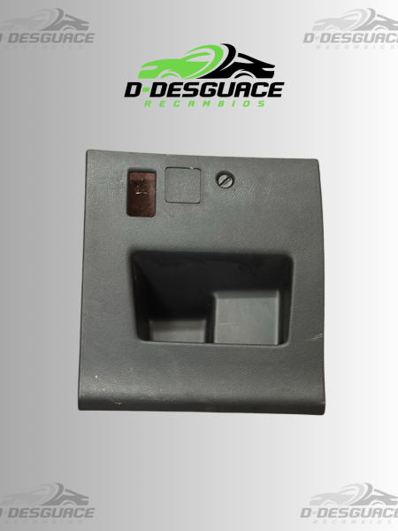 Tapa Interior Fusibles Peugeot 308 1.6 HDi (9HX) – Ref. 9664706280