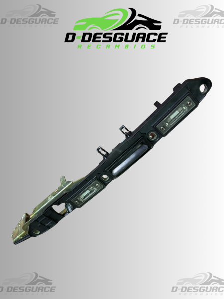 Soporte Luz Matrícula y Mando Apertura Maletero Volkswagen Passat B5 – Ref. 8E0953011