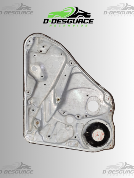 Panel de Elevalunas Eléctrico Trasero Izquierdo (Solo Panel) Volkswagen Passat B5 y B5.5 – Referencia 3B5 839 751 BF